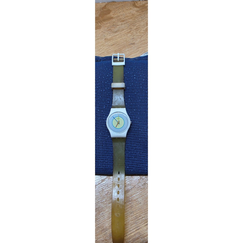 Vintage 1985 Swatch Quartz Watch "Lady Banana" Yellowed Resin Strap WORKS!